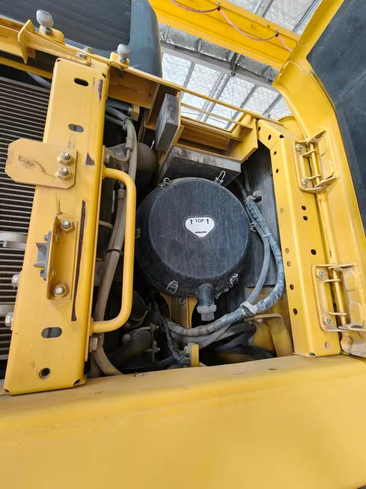 Crawler excavator KOMATSU PC400: picture 9