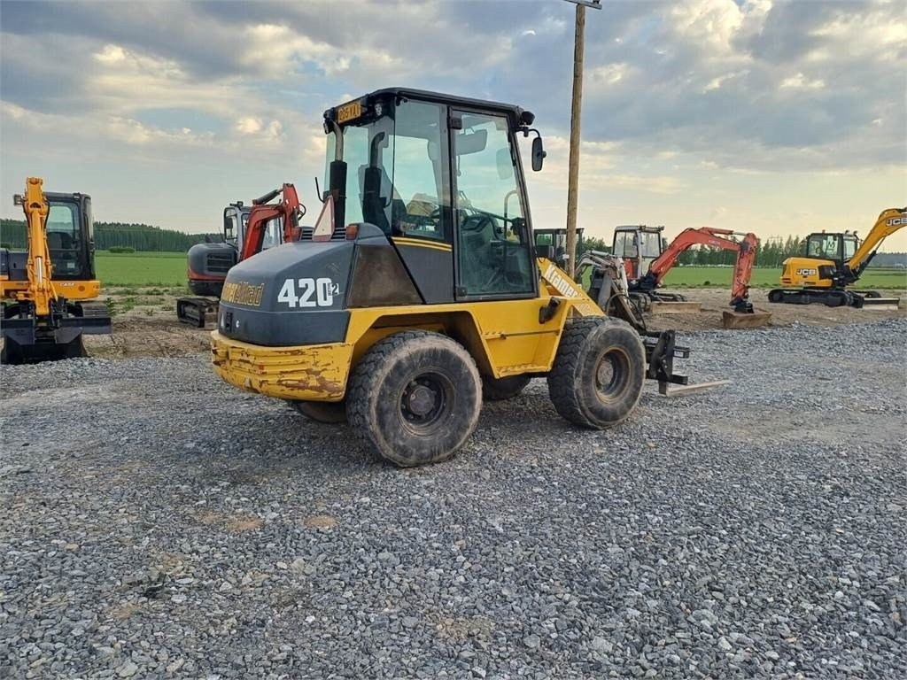 Kramer 420 series 2 Kauha +Piikit - Wheel loader: picture 3 Kramer 420 series 2 Kauha +Piikit - Wheel loader: picture 3