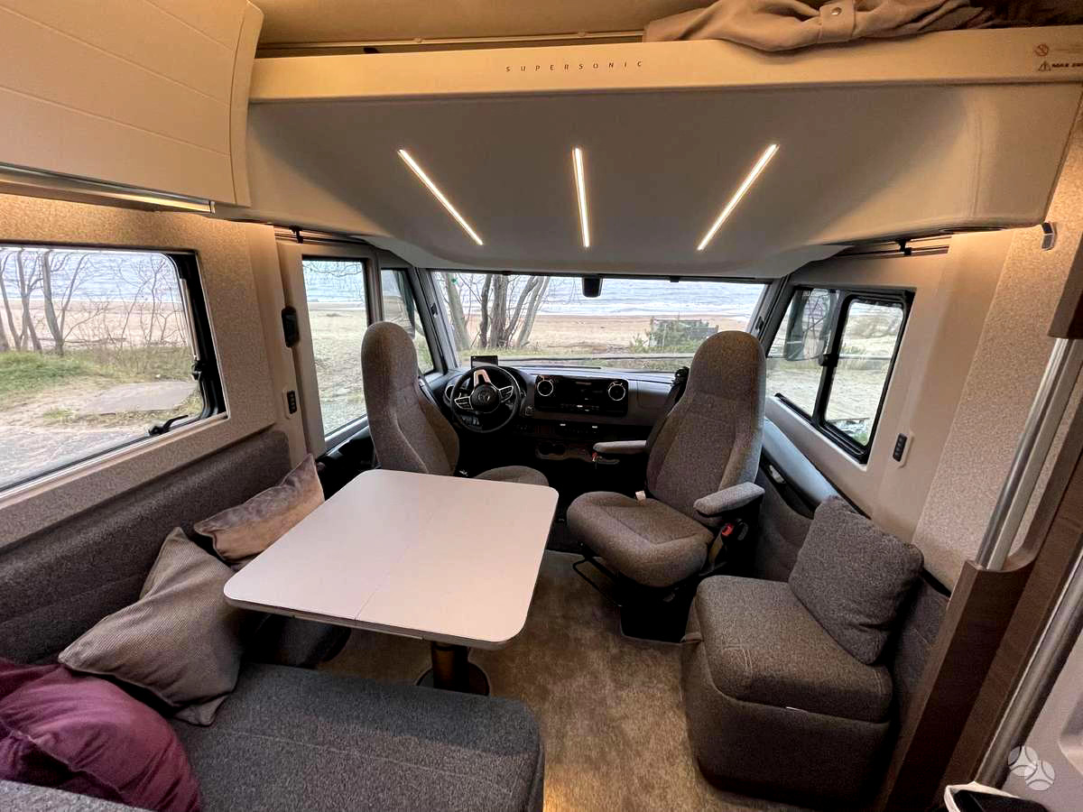 Adria Super Sonic 780 SL - Integrated motorhome: picture 3 Adria Super Sonic 780 SL - Integrated motorhome: picture 3