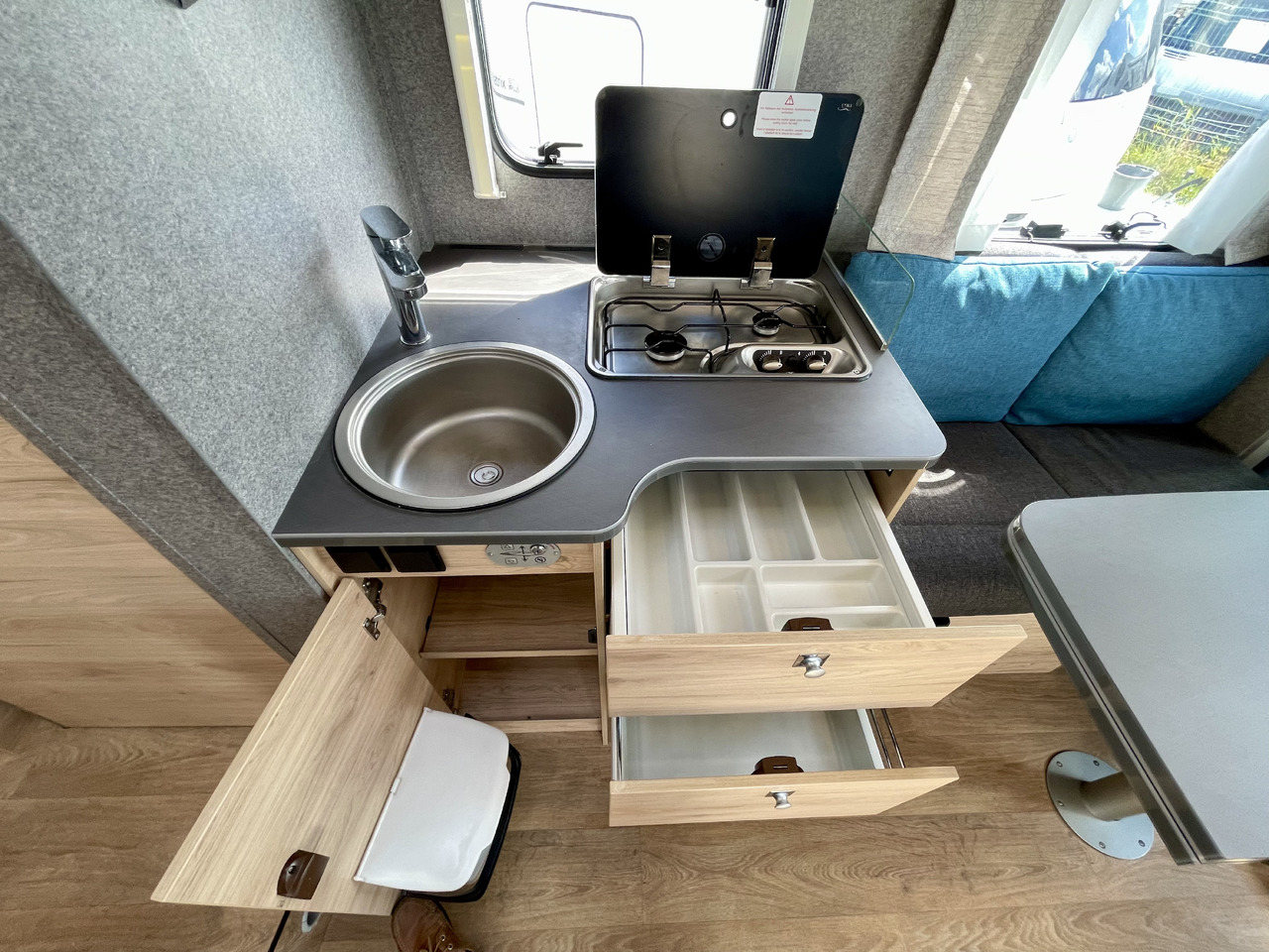 Leasing of DETHLEFFS Just Go T7055 EBL DETHLEFFS Just Go T7055 EBL: picture 12 Leasing of DETHLEFFS Just Go T7055 EBL DETHLEFFS Just Go T7055 EBL: picture 12