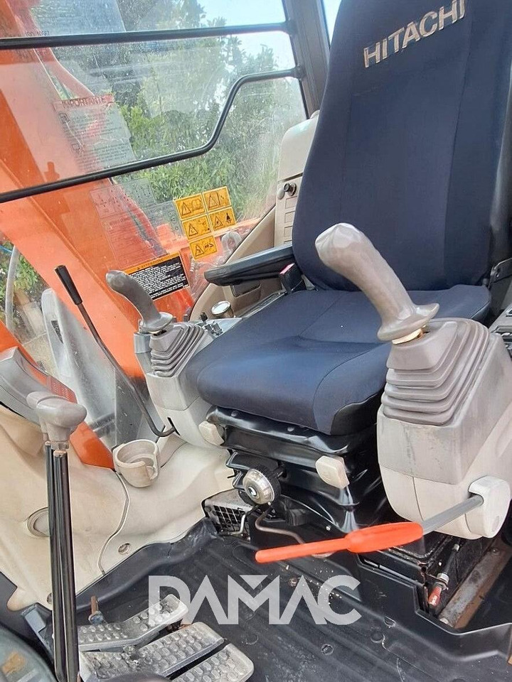 HITACHI ZX70LC - Mini excavator: picture 5 HITACHI ZX70LC - Mini excavator: picture 5