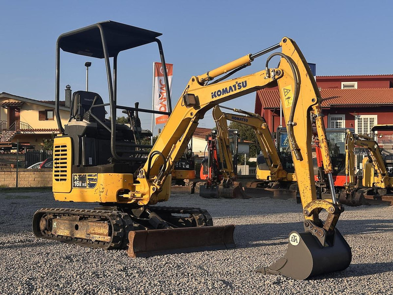 Komatsu PC16R-3HS - Mini excavator: picture 1 Komatsu PC16R-3HS - Mini excavator: picture 1