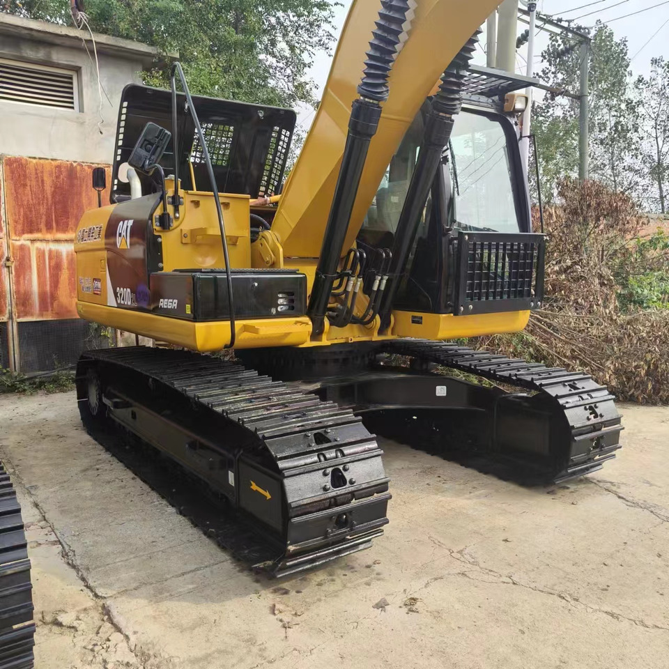 CATERPILLAR 320D2L - Crawler excavator: picture 5 CATERPILLAR 320D2L - Crawler excavator: picture 5