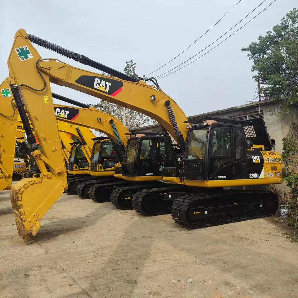 CATERPILLAR 320D2L - Crawler excavator: picture 1 CATERPILLAR 320D2L - Crawler excavator: picture 1