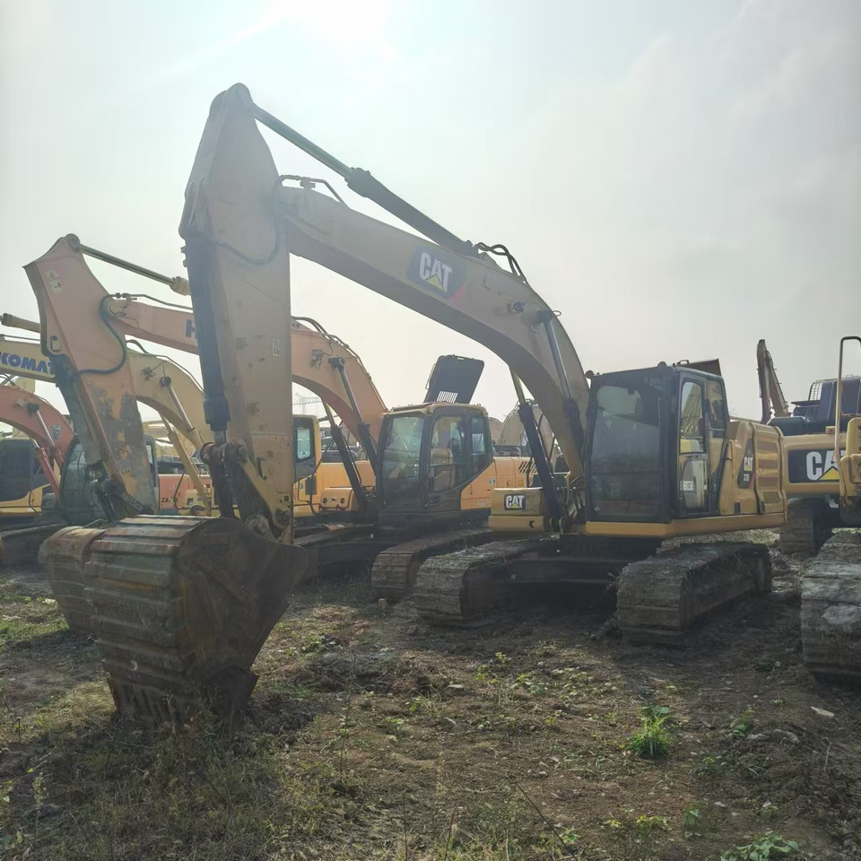 CATERPILLAR 320GC - Crawler excavator: picture 3 CATERPILLAR 320GC - Crawler excavator: picture 3