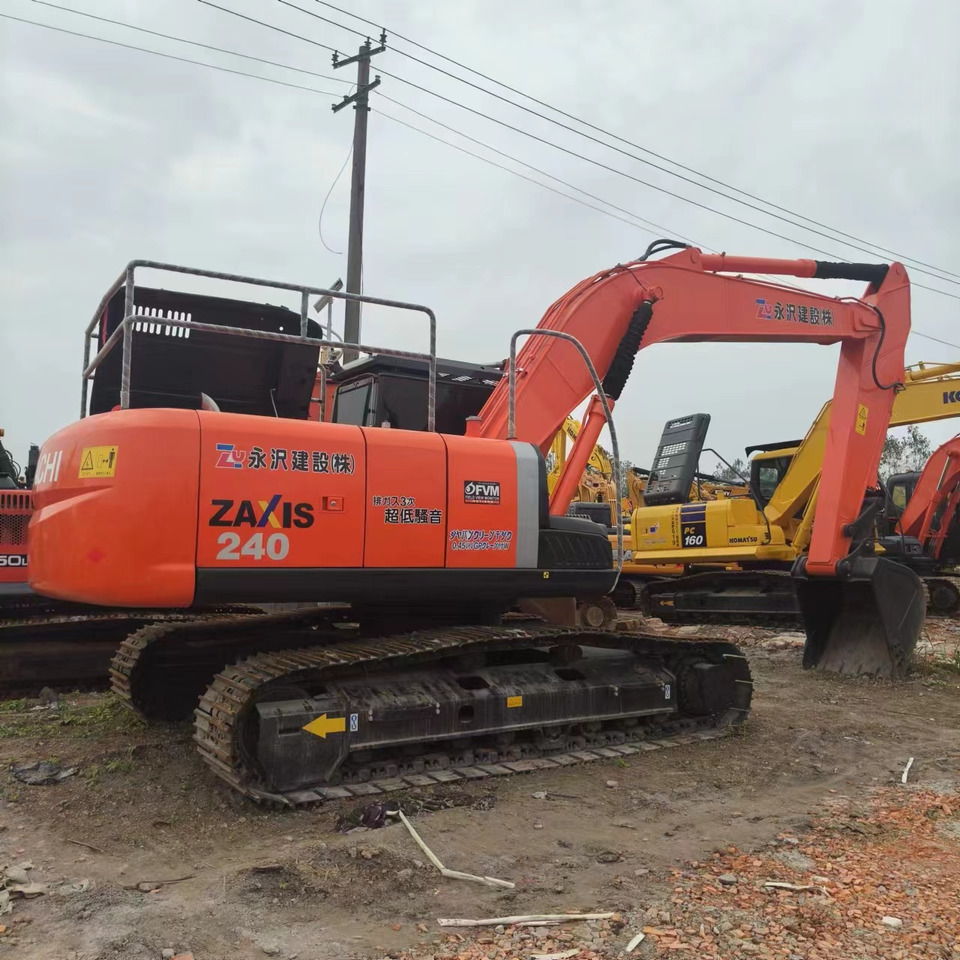 HITACHI ZX240 - Crawler excavator: picture 1 HITACHI ZX240 - Crawler excavator: picture 1