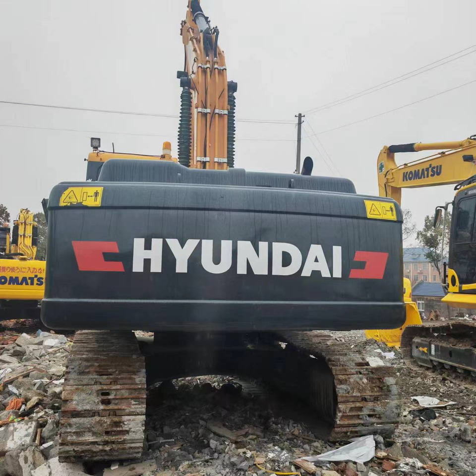 Hyundai HX220L - Crawler excavator: picture 2 Hyundai HX220L - Crawler excavator: picture 2