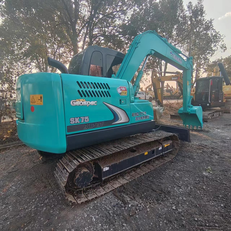 KOBELCO SK75 - Crawler excavator: picture 1 KOBELCO SK75 - Crawler excavator: picture 1