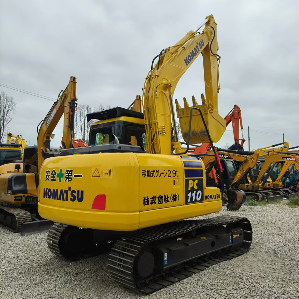 Crawler excavator KOMATSU PC110: picture 9