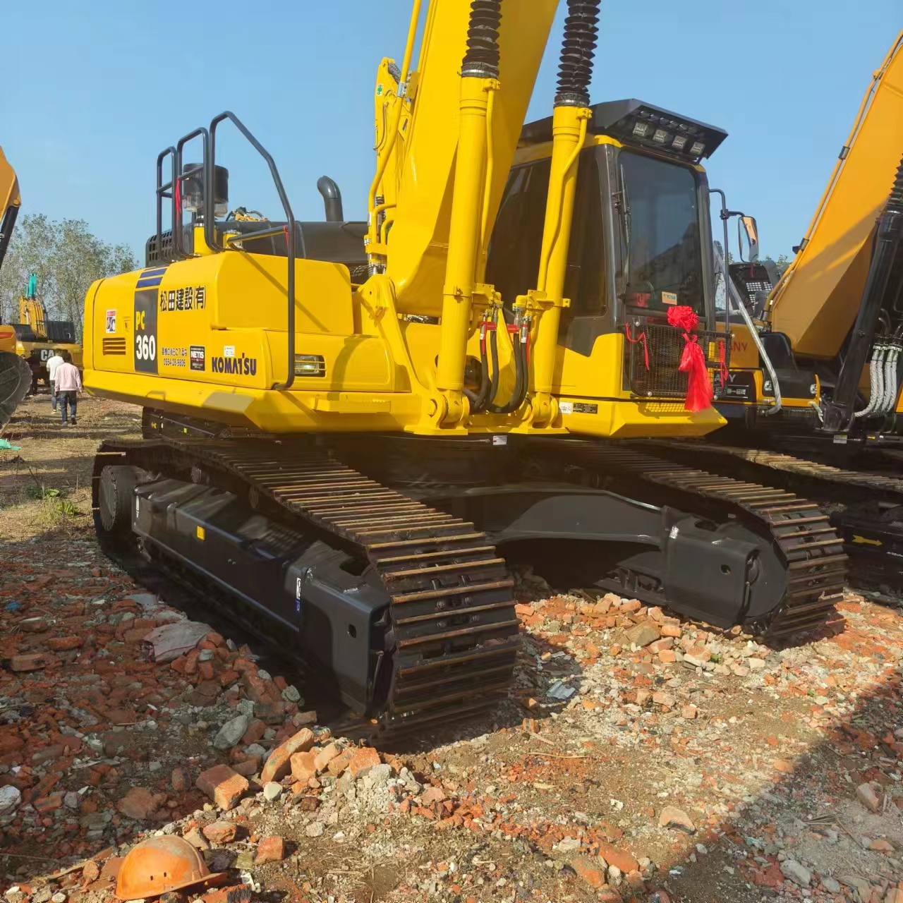 KOMATSU PC360 - Crawler excavator: picture 5 KOMATSU PC360 - Crawler excavator: picture 5