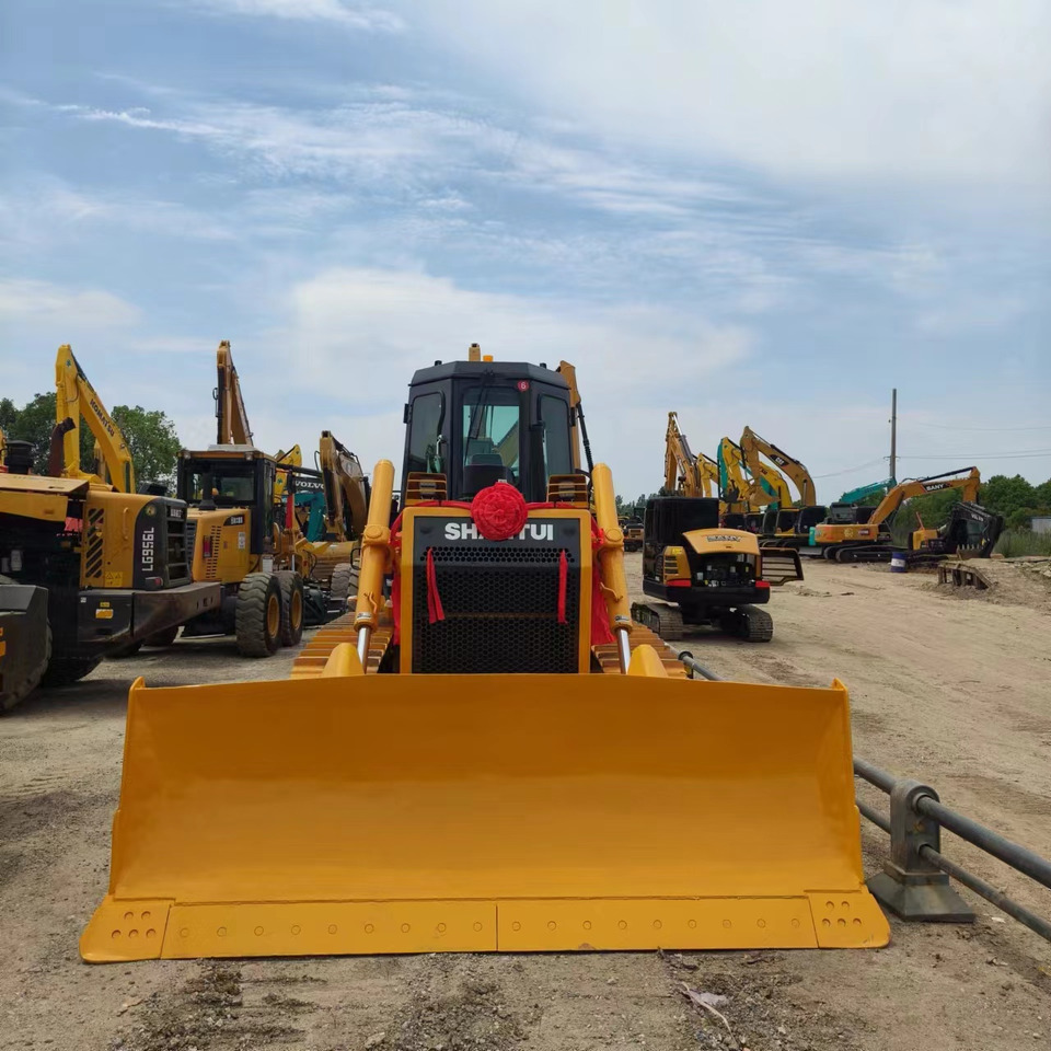 SHANTUI SD16 - Bulldozer: picture 1 SHANTUI SD16 - Bulldozer: picture 1