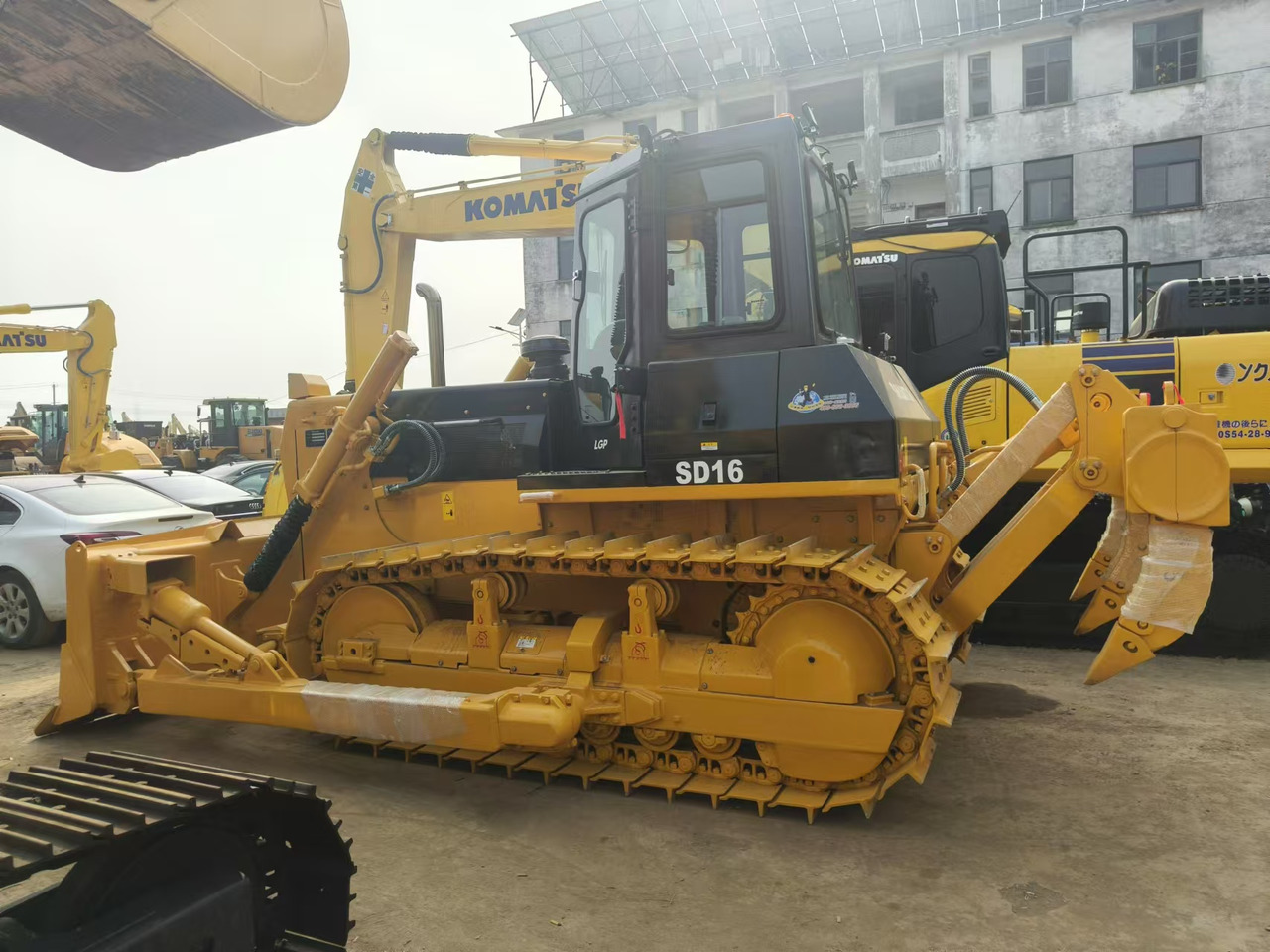 SHANTUI SD16 - Bulldozer: picture 1 SHANTUI SD16 - Bulldozer: picture 1