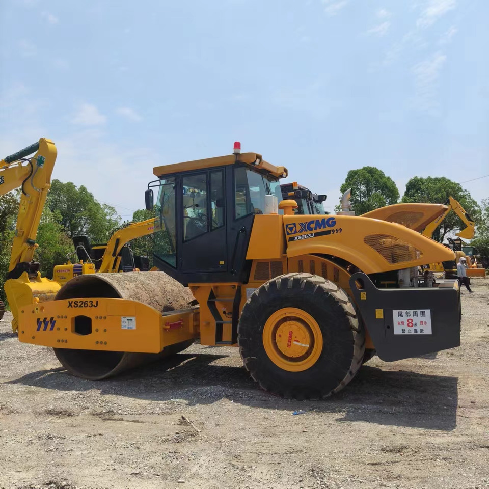 XCMG XS263J - Compactor: picture 3 XCMG XS263J - Compactor: picture 3