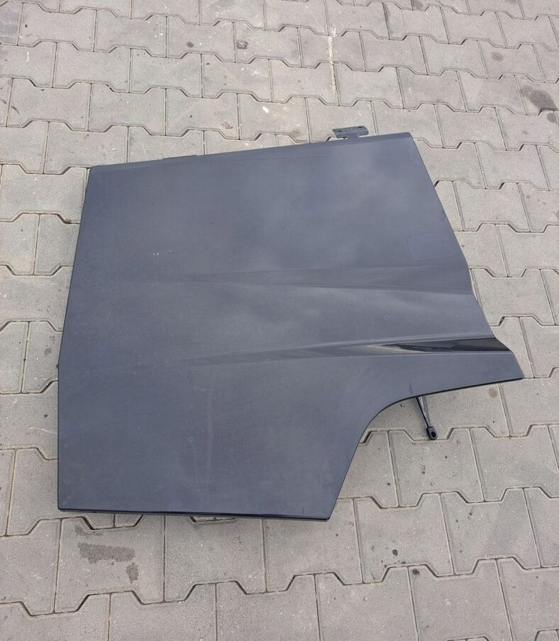 KLAPA SCHOWKA DRZWICZKI PRAWE Renault GAMA RANGE T - Body and exterior for Truck: picture 1 KLAPA SCHOWKA DRZWICZKI PRAWE Renault GAMA RANGE T - Body and exterior for Truck: picture 1