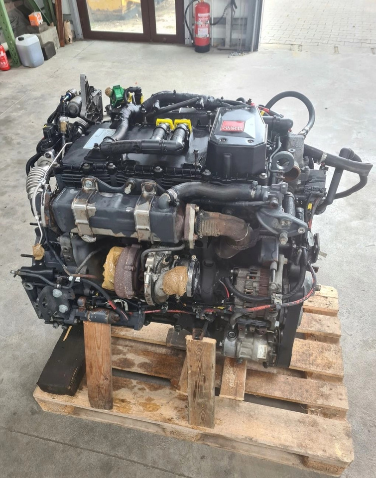 KOMPLETNY RENAULT GAMA D D12 DTI 5 EUVI D5K VOLVO FL D5K EURO 6 - Engine: picture 5 KOMPLETNY RENAULT GAMA D D12 DTI 5 EUVI D5K VOLVO FL D5K EURO 6 - Engine: picture 5
