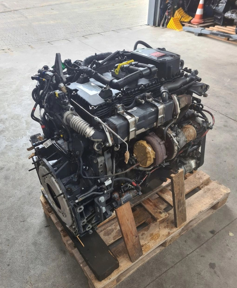 KOMPLETNY RENAULT GAMA D D12 DTI 5 EUVI D5K VOLVO FL D5K EURO 6 - Engine: picture 2 KOMPLETNY RENAULT GAMA D D12 DTI 5 EUVI D5K VOLVO FL D5K EURO 6 - Engine: picture 2