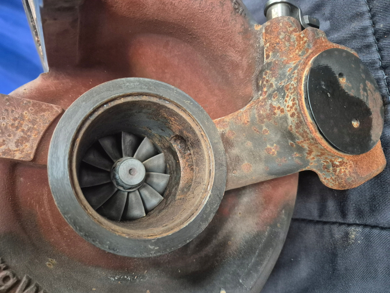 RENAULT TURBINA TURBOSPRĘŻARKA TURBO I-SAVE VOLVO FH 5 Renault T-Serie Evo DTI 13 - Turbo for Truck: picture 5 RENAULT TURBINA TURBOSPRĘŻARKA TURBO I-SAVE VOLVO FH 5 Renault T-Serie Evo DTI 13 - Turbo for Truck: picture 5