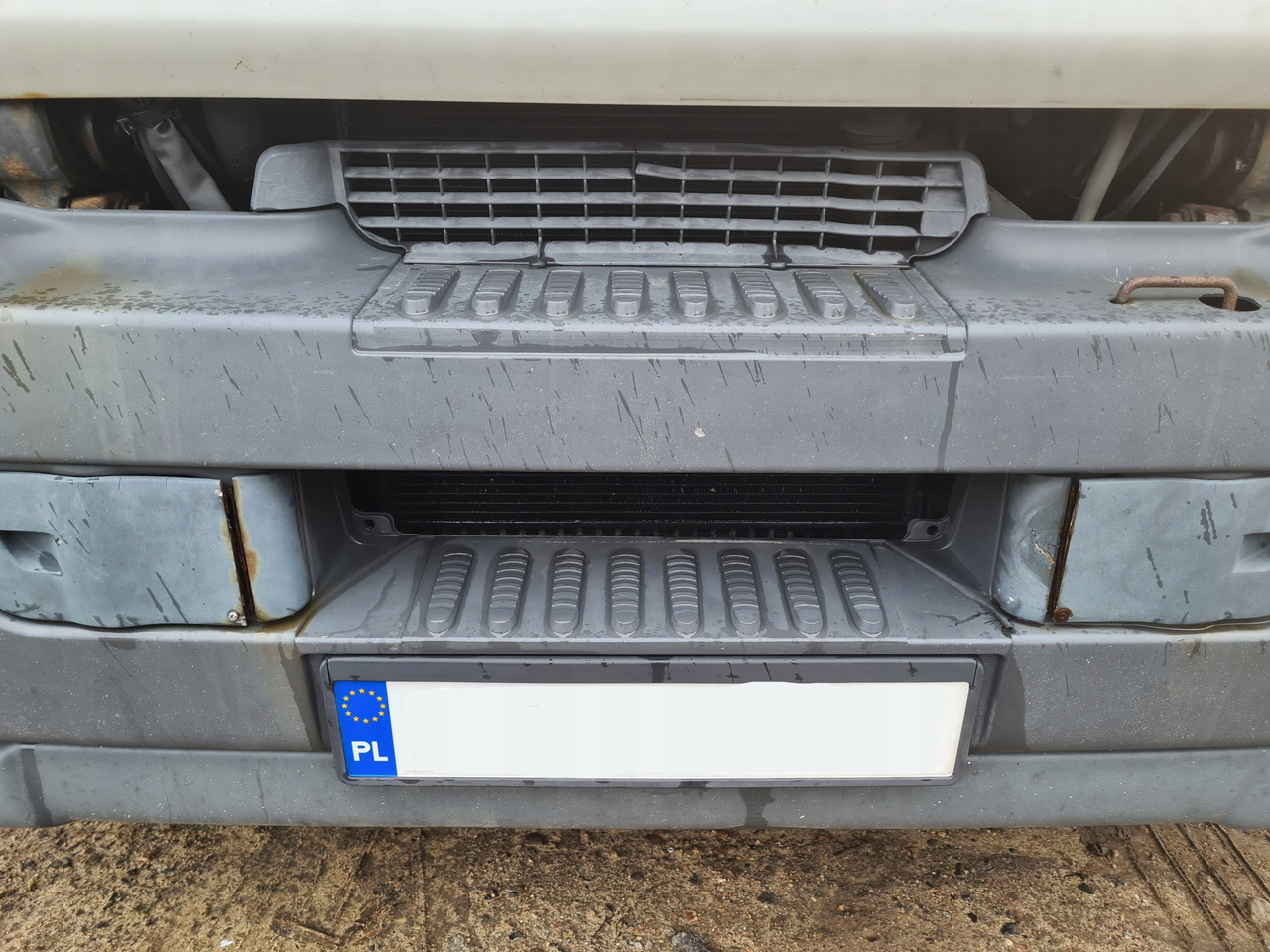 RENAULT ZDERZAK KOMPLETNY Z LAMPAMI BELKA STOPNIE RENAULT MIDLUM DXI 22.5 EURO 5 - Bumper for Truck: picture 5 RENAULT ZDERZAK KOMPLETNY Z LAMPAMI BELKA STOPNIE RENAULT MIDLUM DXI 22.5 EURO 5 - Bumper for Truck: picture 5