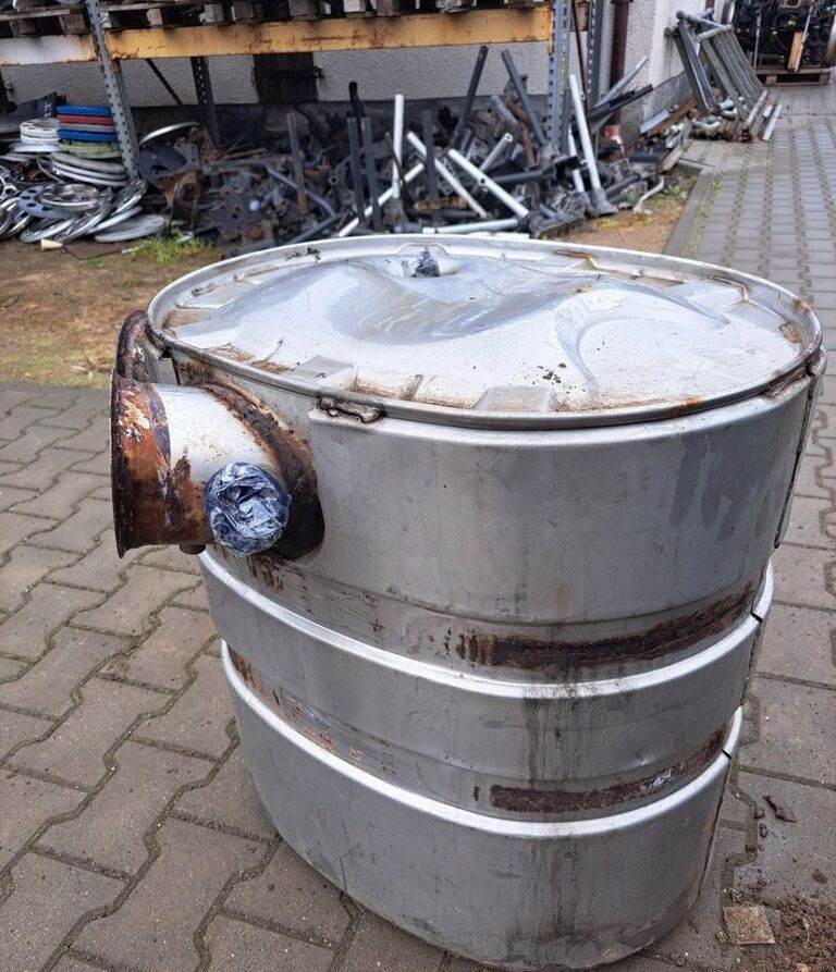 Renault TŁUMIK DPF FILTR PREMIUM KERAX LANDER DXI VOLVO FH FM. Volvo Renault - Catalytic converter for Truck: picture 3 Renault TŁUMIK DPF FILTR PREMIUM KERAX LANDER DXI VOLVO FH FM. Volvo Renault - Catalytic converter for Truck: picture 3