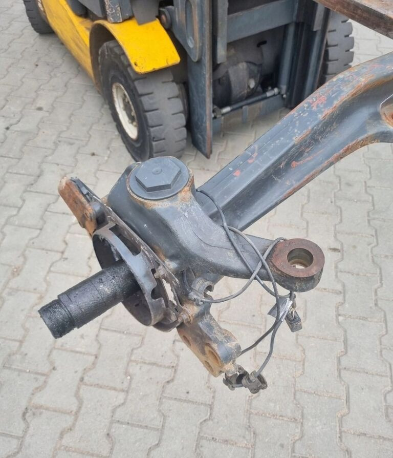 VOLVO BELKA OŚ PRZEDNIA ZWROTNICE RENAULT GAMA T VOLVO FH 4 FM 4 - Front axle for Truck: picture 3 VOLVO BELKA OŚ PRZEDNIA ZWROTNICE RENAULT GAMA T VOLVO FH 4 FM 4 - Front axle for Truck: picture 3