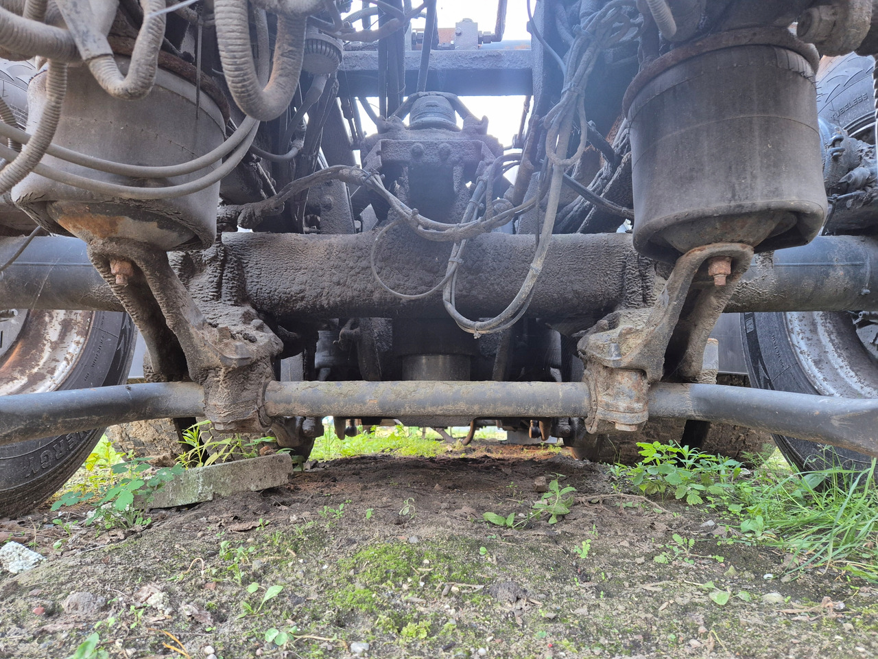 VOLVO BELKA OŚ TYŁ WLECZONA PODNOSZONA KOMPLETNA VOLVO FH FM FMX RENAULT - Suspension: picture 4 VOLVO BELKA OŚ TYŁ WLECZONA PODNOSZONA KOMPLETNA VOLVO FH FM FMX RENAULT - Suspension: picture 4