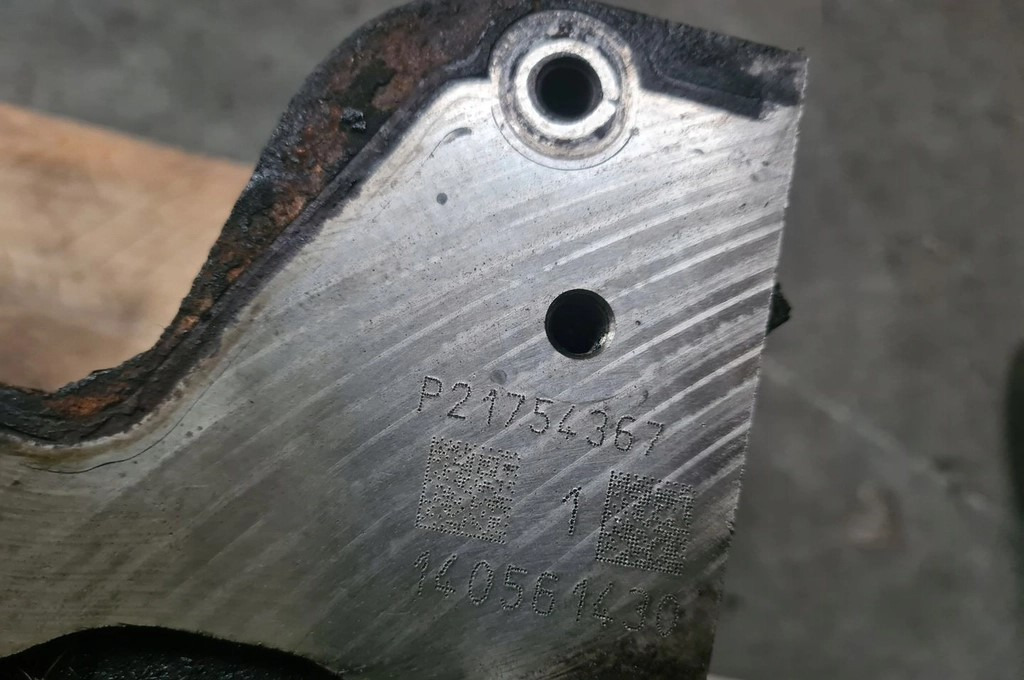 VOLVO GŁOWICA SILNIKA VOLVO FH 4 FM 4 D13K EURO 6 RENAULT GAMA T DTI 13 - Cylinder head for Truck: picture 2 VOLVO GŁOWICA SILNIKA VOLVO FH 4 FM 4 D13K EURO 6 RENAULT GAMA T DTI 13 - Cylinder head for Truck: picture 2