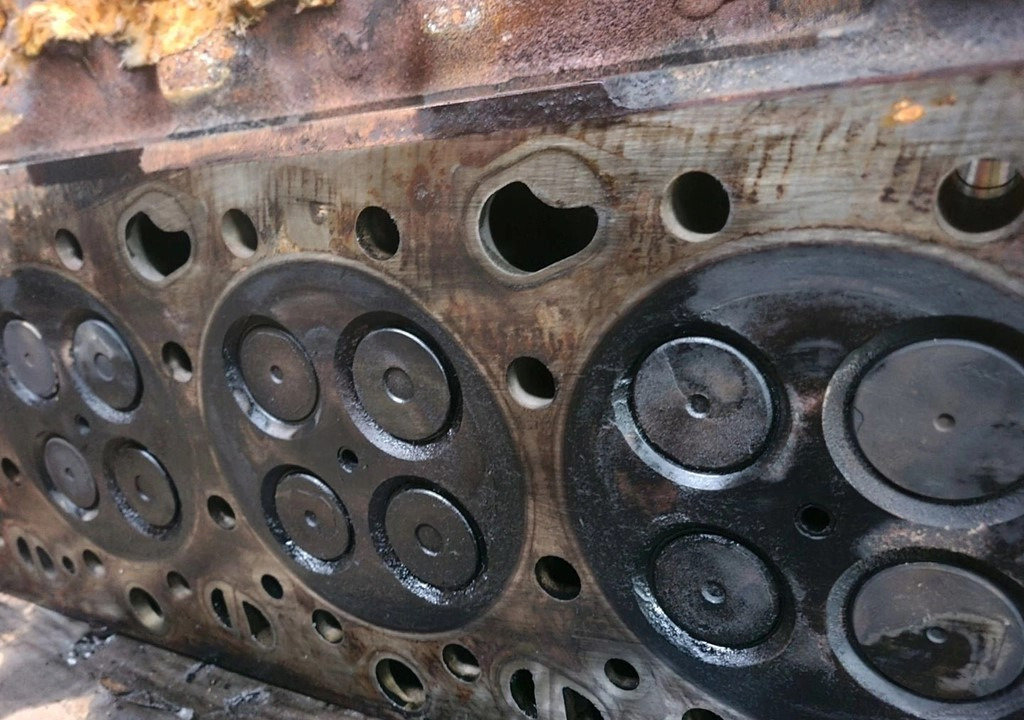 VOLVO GŁOWICA SILNIKA VOLVO FH 4 FM 4 D13K EURO 6 RENAULT GAMA T DTI 13 - Cylinder head for Truck: picture 4 VOLVO GŁOWICA SILNIKA VOLVO FH 4 FM 4 D13K EURO 6 RENAULT GAMA T DTI 13 - Cylinder head for Truck: picture 4