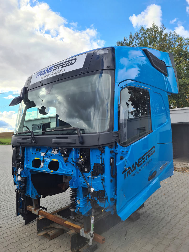 VOLVO KABINA KOMPLETNA VOLVO FH 5 EURO 6 I-SAVE GLOBETROTTER - Cab for Truck: picture 2 VOLVO KABINA KOMPLETNA VOLVO FH 5 EURO 6 I-SAVE GLOBETROTTER - Cab for Truck: picture 2