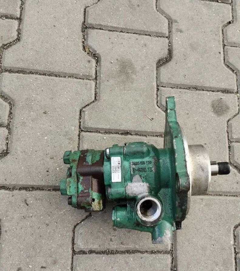 VOLVO POMPA WSPOMAGANIA PALIWA VOLVO FH 4 FM 4 RENAULT GAMA RANGE T C K - Steering pump for Truck: picture 1 VOLVO POMPA WSPOMAGANIA PALIWA VOLVO FH 4 FM 4 RENAULT GAMA RANGE T C K - Steering pump for Truck: picture 1