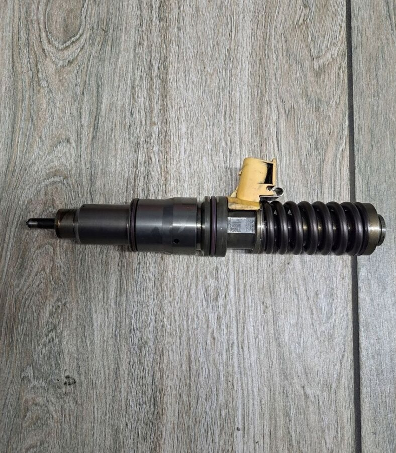 VOLVO POMPOWTRYSKIWACZE RENAULT DXI VOLVO FH FM 13 21028880 - Injector for Truck: picture 1 VOLVO POMPOWTRYSKIWACZE RENAULT DXI VOLVO FH FM 13 21028880 - Injector for Truck: picture 1