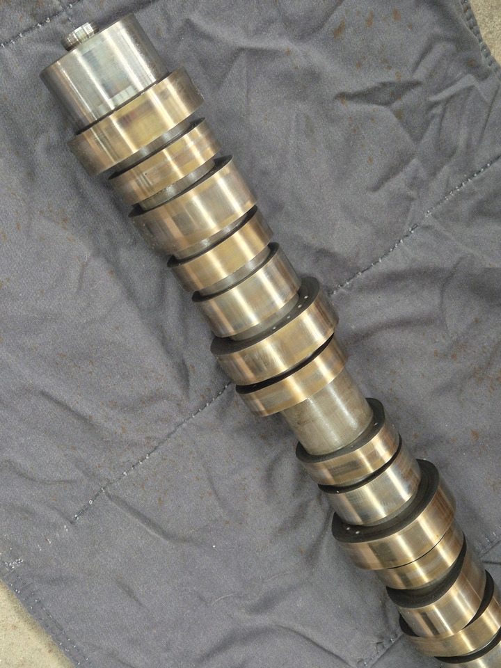 VOLVO WAŁEK ROZRZĄDU VOLVO FH FM 4 RENAULT GAMA T D13K 23271083 COMMON RAIL - Camshaft for Truck: picture 2 VOLVO WAŁEK ROZRZĄDU VOLVO FH FM 4 RENAULT GAMA T D13K 23271083 COMMON RAIL - Camshaft for Truck: picture 2