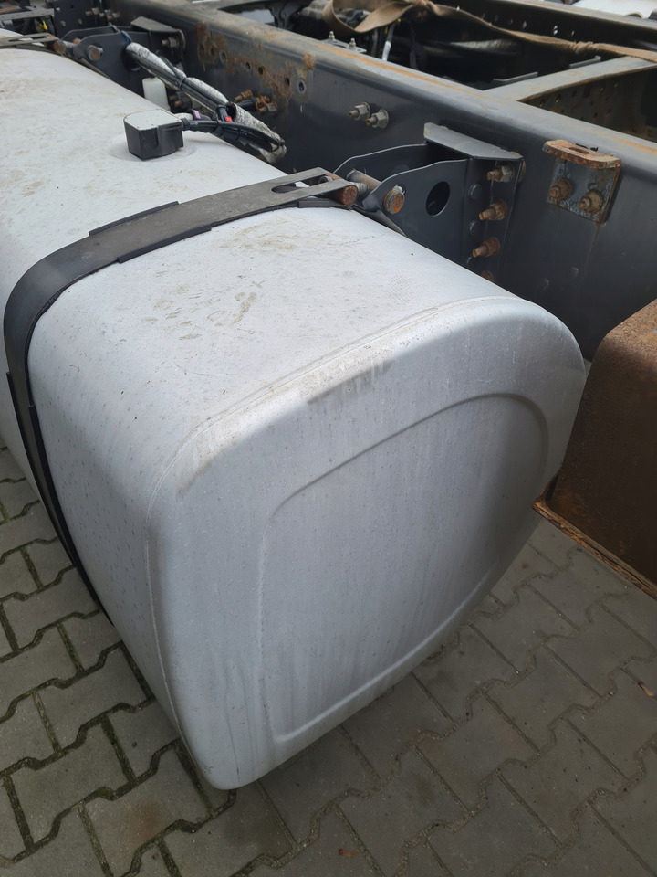 VOLVO ZBIORNIK PALIWA RENAULT PREMIUM MAGNUM DXI GAMA T VOLVO FH FM 13 4 170x70x70 - Fuel tank for Truck: picture 4 VOLVO ZBIORNIK PALIWA RENAULT PREMIUM MAGNUM DXI GAMA T VOLVO FH FM 13 4 170x70x70 - Fuel tank for Truck: picture 4