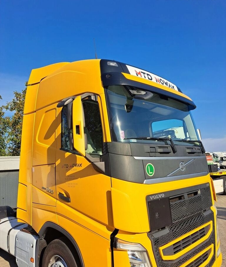 Volvo KOMPLETNA FH 4 EURO 6 GLOBETROTTER Volvo VOLVO, FH, 4, EURO, 6 - Cab for Truck: picture 4 Volvo KOMPLETNA FH 4 EURO 6 GLOBETROTTER Volvo VOLVO, FH, 4, EURO, 6 - Cab for Truck: picture 4