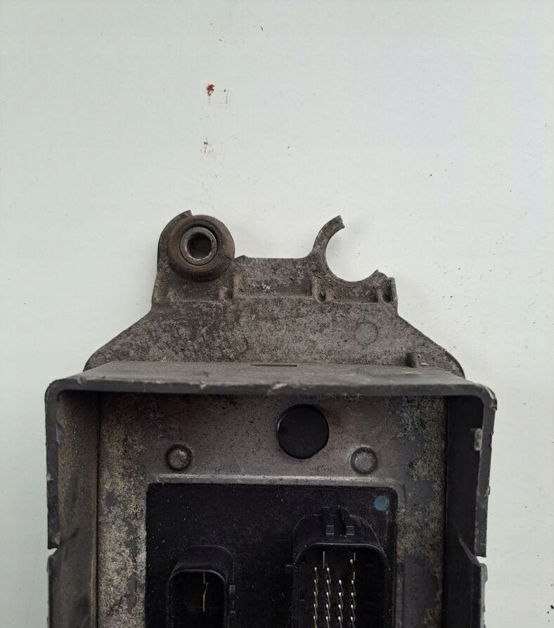 Volvo STEROWNIK KASETA CCIOM FH 4 FM 4 22481328 P02 22481328 - ECU for Truck: picture 2 Volvo STEROWNIK KASETA CCIOM FH 4 FM 4 22481328 P02 22481328 - ECU for Truck: picture 2