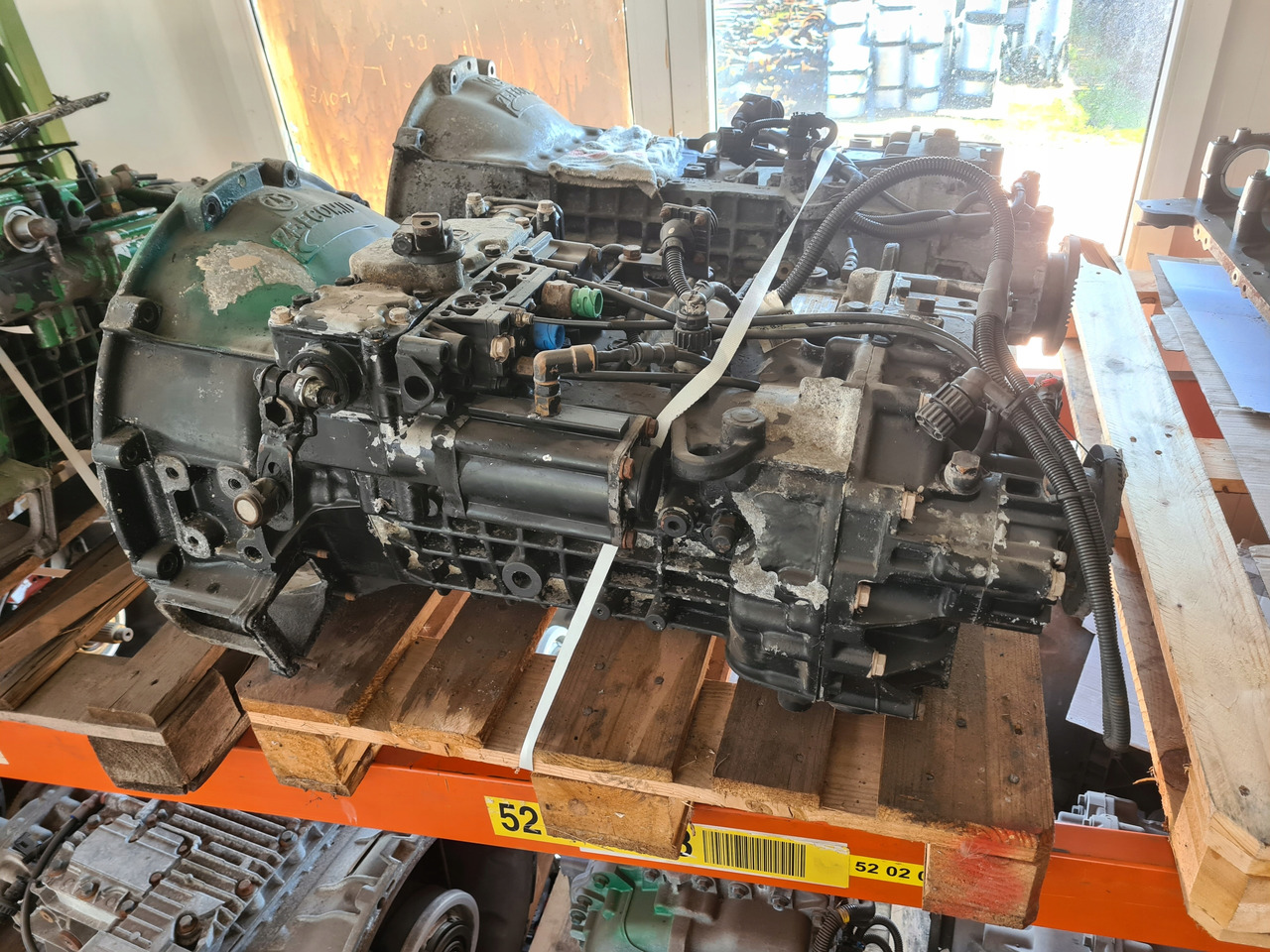 ZF MANUAL ZF 9S1110 TO RENAULT DXI VOLVO FE - Gearbox: picture 1 ZF MANUAL ZF 9S1110 TO RENAULT DXI VOLVO FE - Gearbox: picture 1