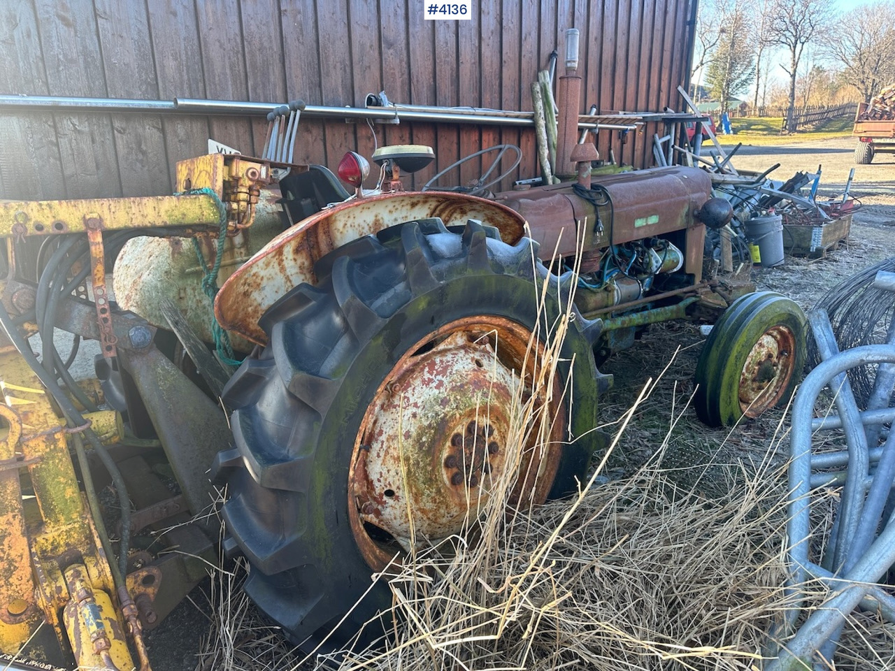 1971 FORD SUPER-DEXTA w/ Hymas 21 excavator and 2 buckets. - Farm tractor: picture 4 1971 FORD SUPER-DEXTA w/ Hymas 21 excavator and 2 buckets. - Farm tractor: picture 4