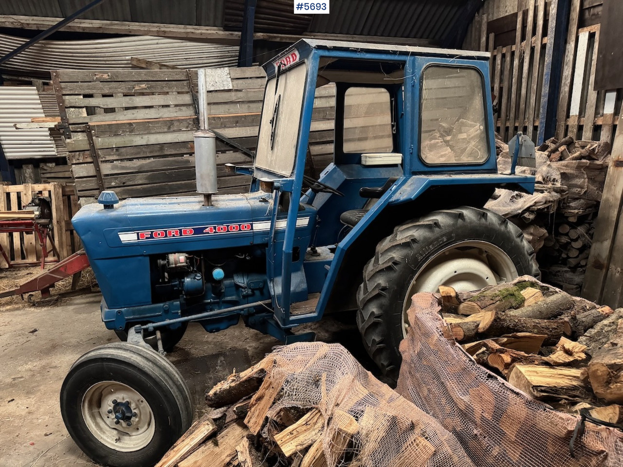 1975 Ford 4000 - Farm tractor: picture 3 1975 Ford 4000 - Farm tractor: picture 3