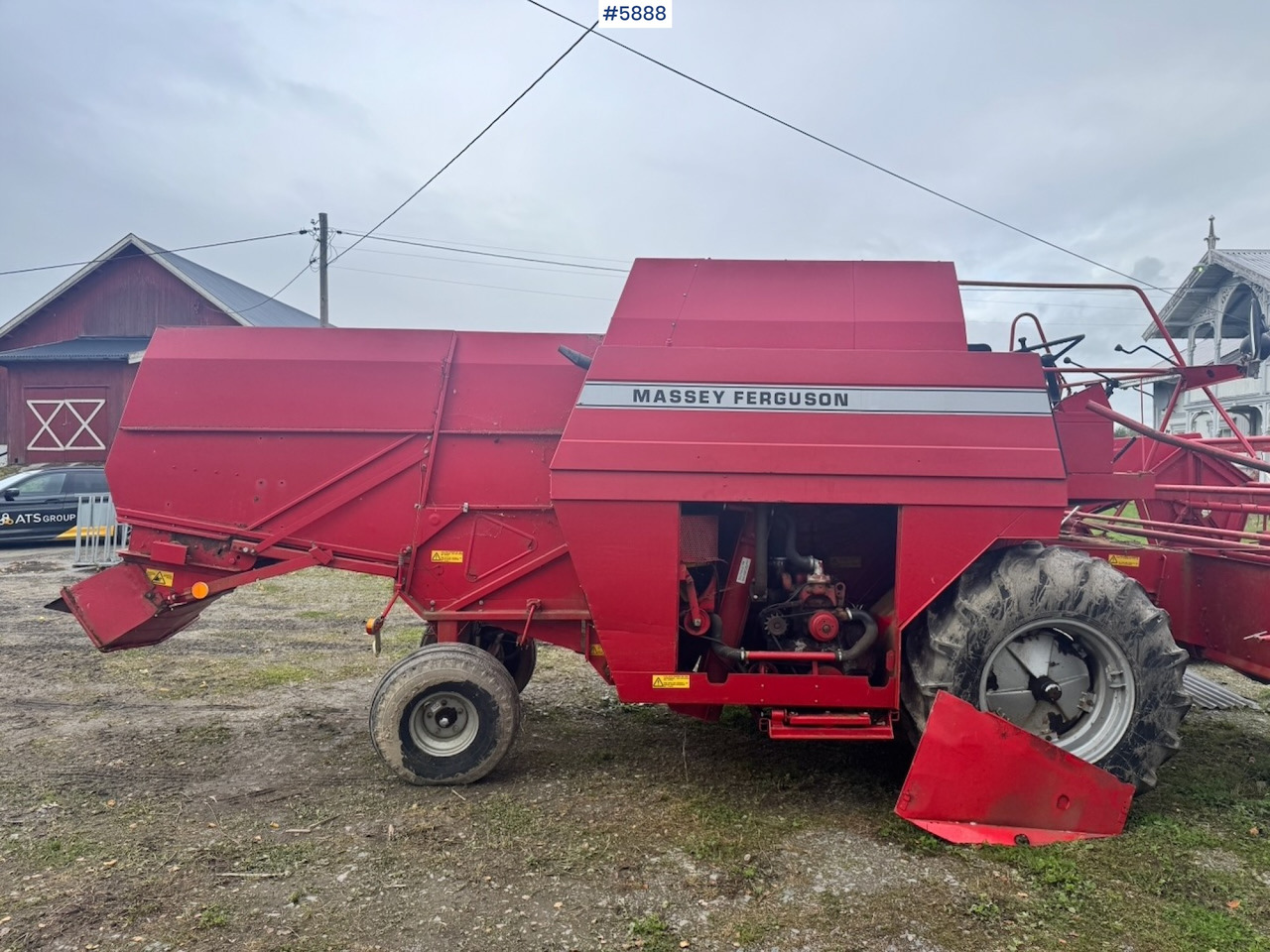 1986 Massey Ferguson 330 combine harvester - Combine harvester: picture 2 1986 Massey Ferguson 330 combine harvester - Combine harvester: picture 2