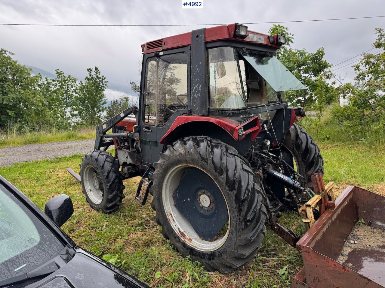 Farm tractor 1988 Case International 585 XL w/ front loader.: picture 6