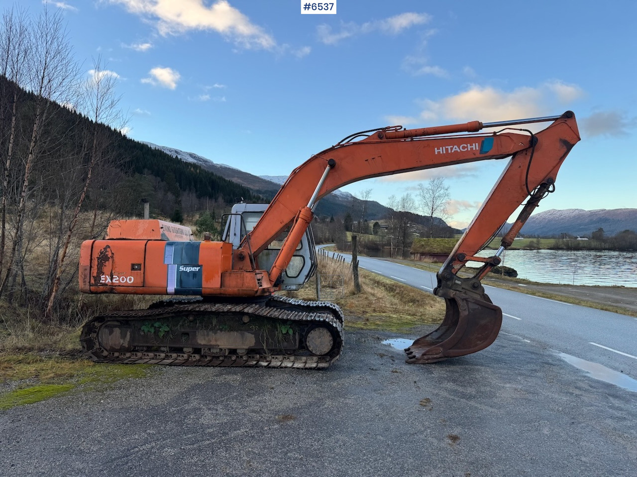1992 Hitachi EX 200-2. Few hours. - Excavator: picture 2 1992 Hitachi EX 200-2. Few hours. - Excavator: picture 2