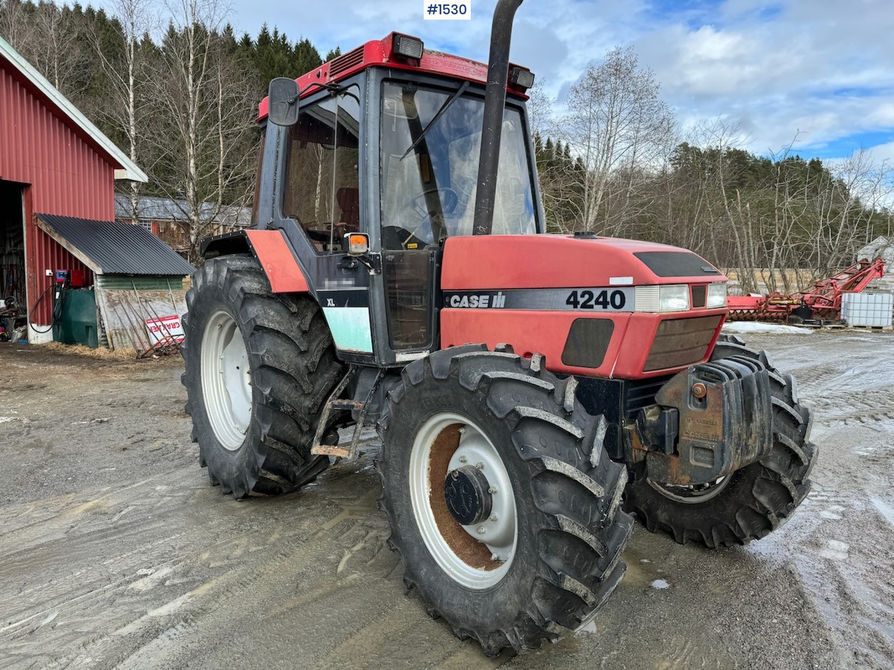 1996 Case CASE IH 4240 XL - Farm tractor: picture 1 1996 Case CASE IH 4240 XL - Farm tractor: picture 1