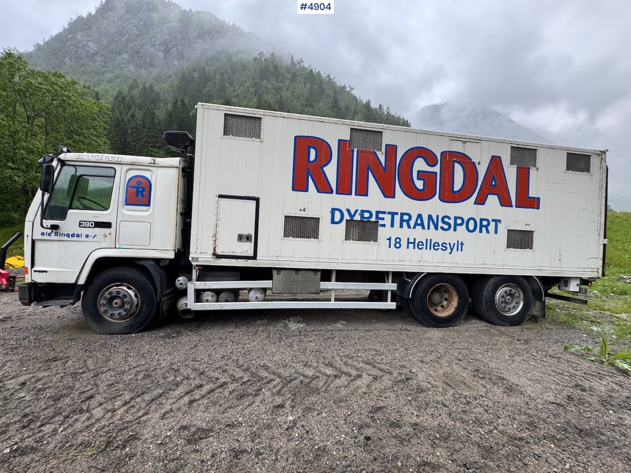 1996 Volvo FL12 6x2 Animal transport. - Livestock truck: picture 2 1996 Volvo FL12 6x2 Animal transport. - Livestock truck: picture 2