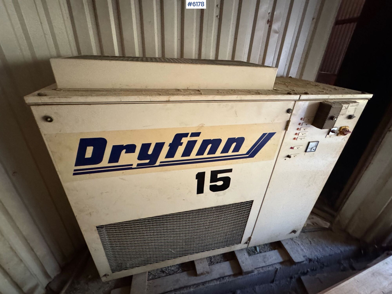 1997 Dryfinn 15 drying unit with circulation fans and trolley - Industrial HVAC equipment: picture 1 1997 Dryfinn 15 drying unit with circulation fans and trolley - Industrial HVAC equipment: picture 1
