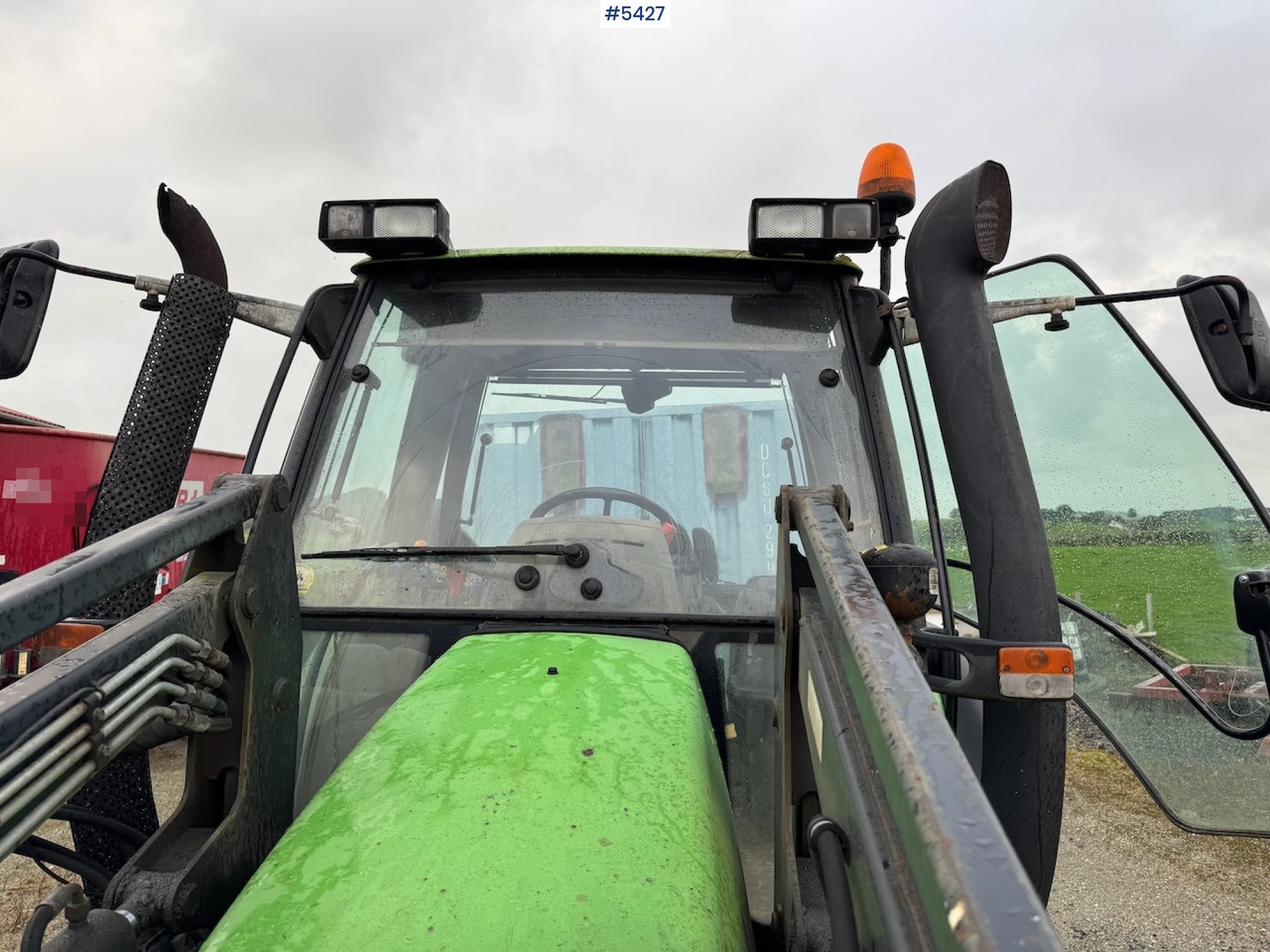 Farm tractor 2001 Deutz Fahr Agrotron 90 w/front loader.: picture 12