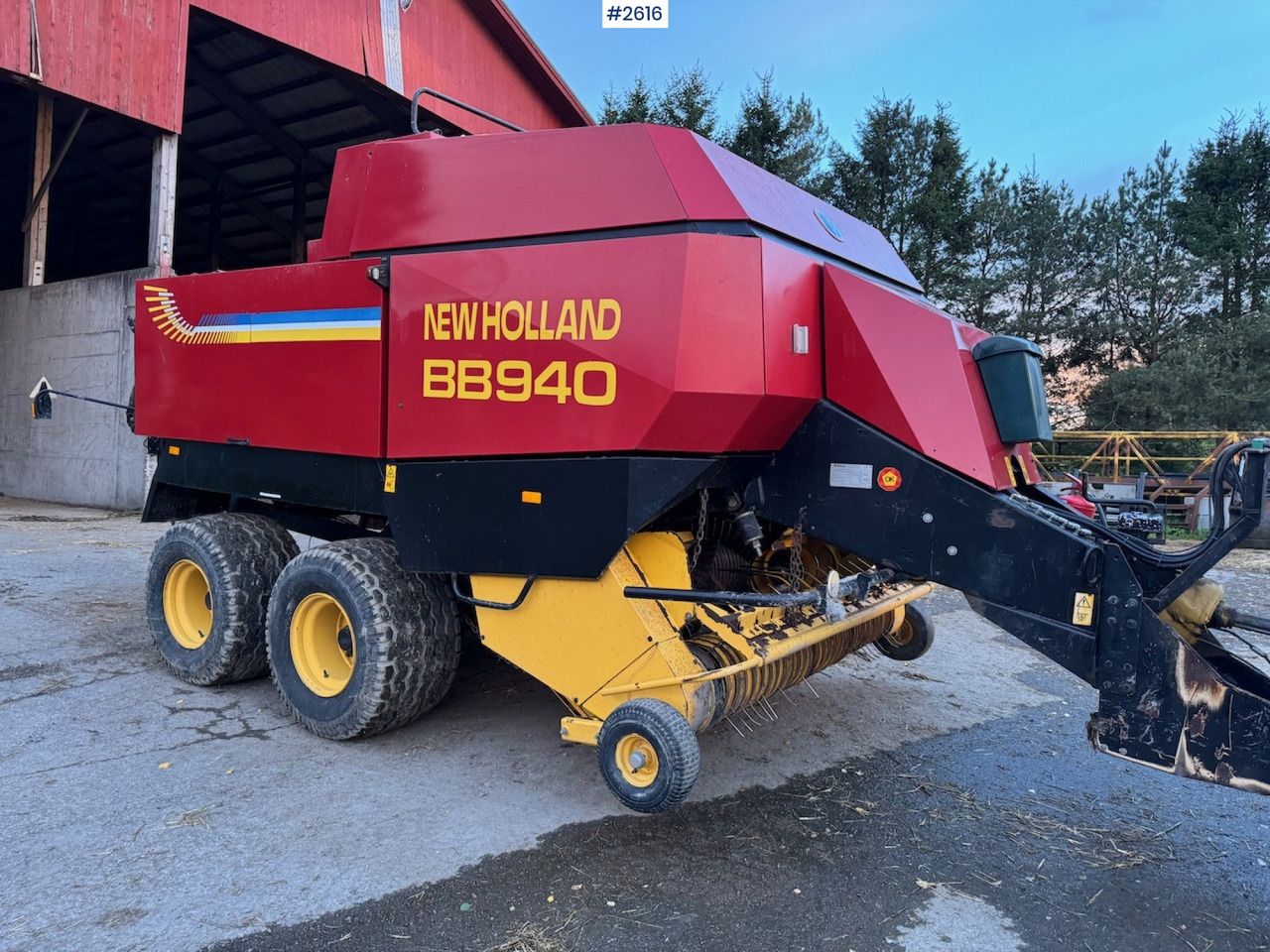 2001 New Holland BB940 square baler - Hay and forage equipment: picture 3 2001 New Holland BB940 square baler - Hay and forage equipment: picture 3