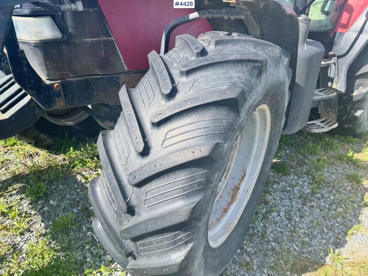 2004 Case MXU 135 4x4 w/ Front Loader. - Farm tractor: picture 3 2004 Case MXU 135 4x4 w/ Front Loader. - Farm tractor: picture 3