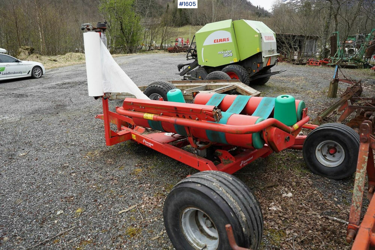 2009 Kverneland Taarup 7420 Round bale packs - Hay and forage equipment: picture 3 2009 Kverneland Taarup 7420 Round bale packs - Hay and forage equipment: picture 3