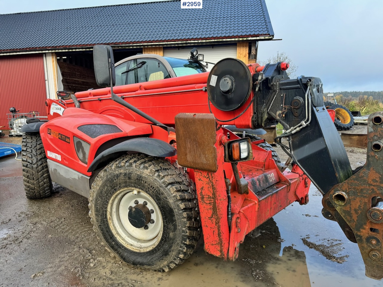 Telescopic handler 2009 Manitou MT 1440 Telescopic truck w/ Bucket, Pallet forks and Lifting jib: picture 7 Telescopic handler 2009 Manitou MT 1440 Telescopic truck w/ Bucket, Pallet forks and Lifting jib: picture 7