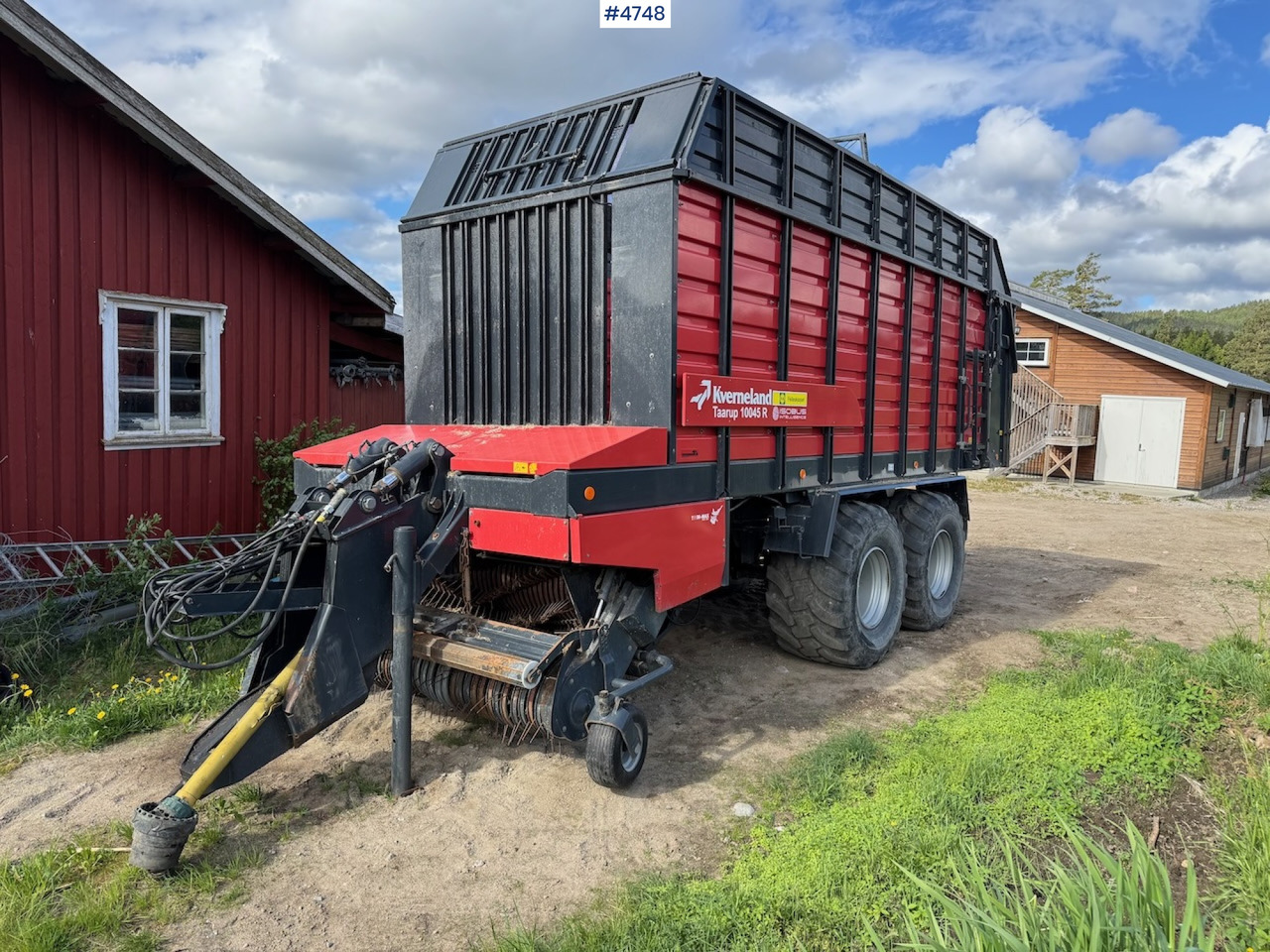 2012 Kverneland Taarup 10045 R Loading wagon - Hay and forage equipment: picture 1 2012 Kverneland Taarup 10045 R Loading wagon - Hay and forage equipment: picture 1
