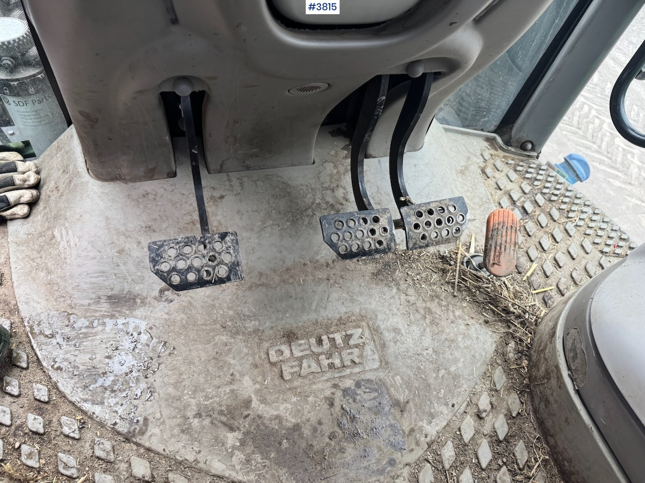Leasing of  2015 Deutz-fahr 6190 Agrotron w/ Front loader, Front PTO and 2 sets of tires. 2015 Deutz-fahr 6190 Agrotron w/ Front loader, Front PTO and 2 sets of tires.: picture 30